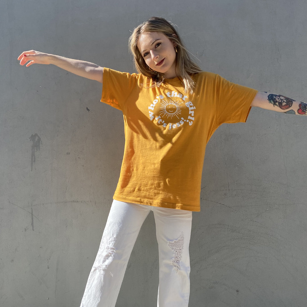 New Girl Who's That Girl It's Jess Tee - Totally Good Time